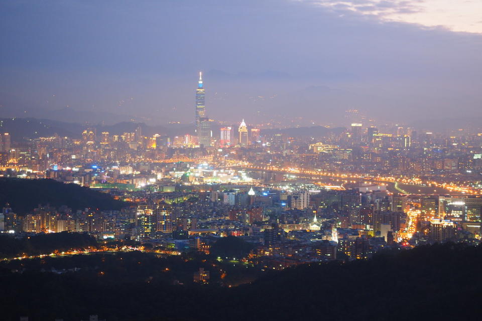 碧山巖開漳聖王廟夜景（Photo Credit: othree @Flickr, License: CC BY 2.0，圖片來源：https://www.flickr.com/photos/12452841@N00/12134740213）