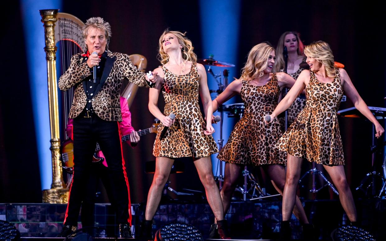 Rod Stewart with his backing singers on the first night of his 2023 UK tour in Bristol