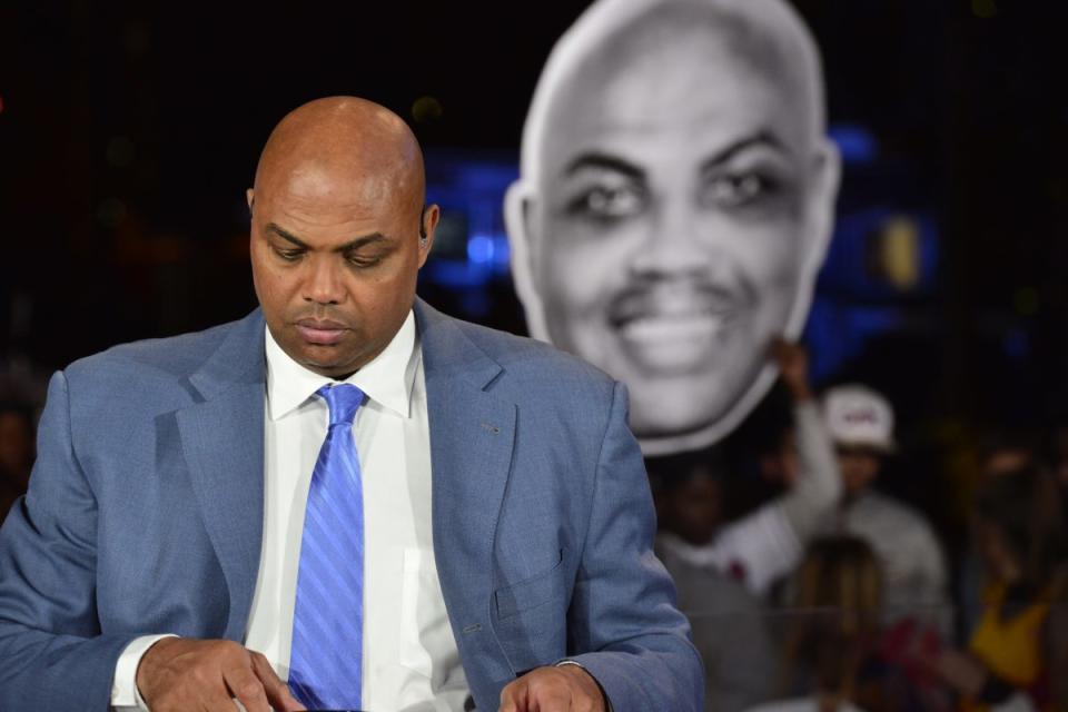 A Charles Barkley head bigger than the real one. (Getty Images)
