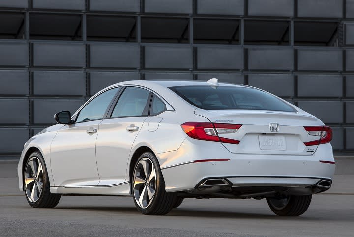 2018 Honda Accord Touring rear quarter left photo