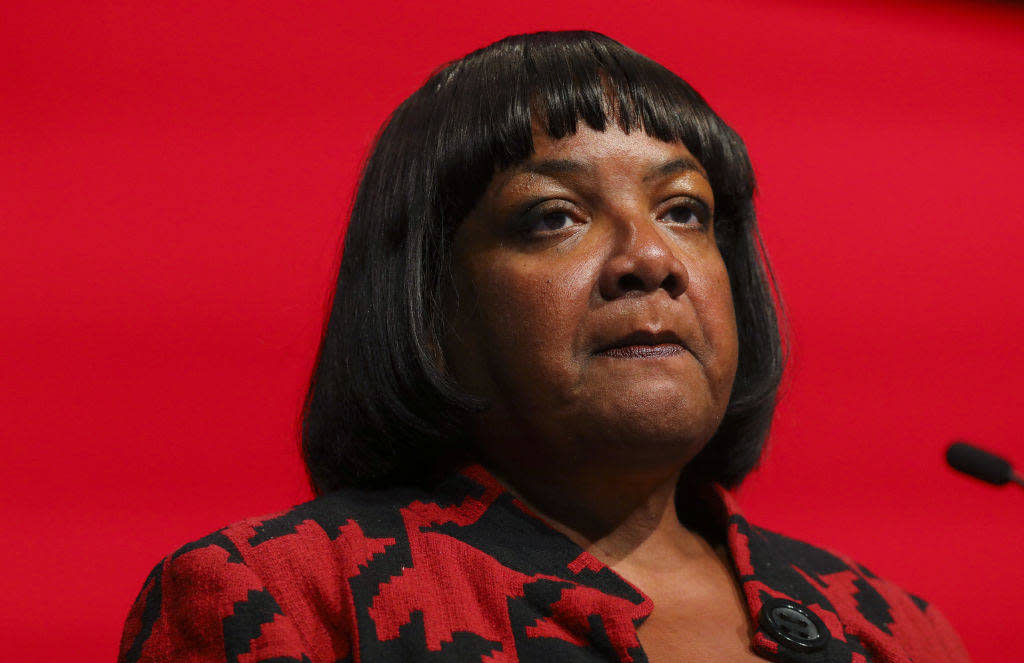 La députée du Labour Diane Abott, ici en photo à Liverpool en septembre 2018, a été suspendue par son parti dimanche 23 avril après des propos jugés problématiques sur le racisme. 