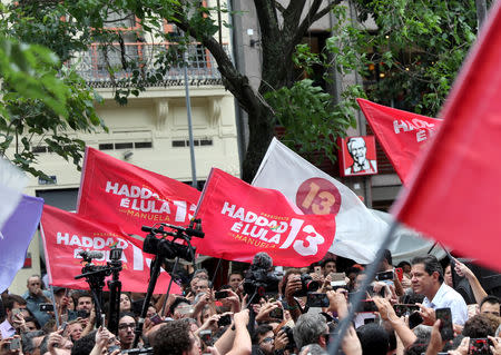 Fernando Haddad, presidential candidate of Brazil's leftist Workers' Party (PT), attends a rally in downtown of Rio de Janeiro, Brazil October 19, 2018. REUTERS/Ricardo Moraes