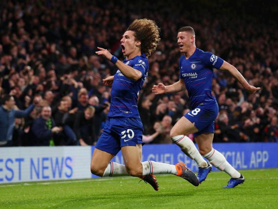 David Luiz celebrates scoring Chelsea's second goal against Manchester City (Getty)