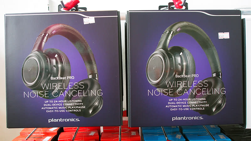 The Platronics BackBeat Pro is a wireless headphone with active noise-canceling. It has automatic play/pause support that starts and stops songs when you wear or remove the headset. It’s going at S$349 (U.P. S$379) at Suntec L3 (Booth 309), Hall 406 (Booth 8101, 8303), and Hall 602 (Booth 6138).