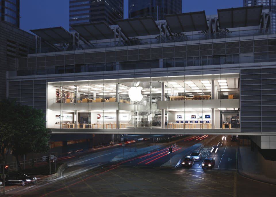 Apple Store in Hong Kong (Image Credit: Business Insider)