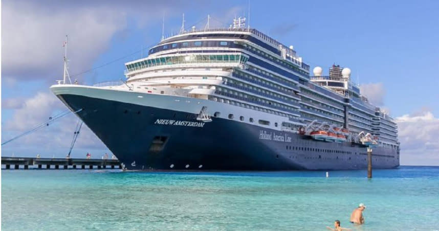 荷美航運（Holland America）一艘新阿姆斯特丹號（MS Nieuw Amsterdam）的船艙突然爆炸，導致2名船員活活被蒸死。（示意圖／Twitter／@CruiseLaw）