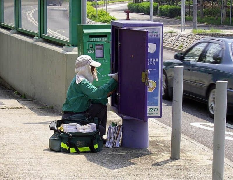 ▲香港網友也分享當地類似的設施，表示是郵差中寄放信件的儲物櫃。（圖/路上觀察學院）