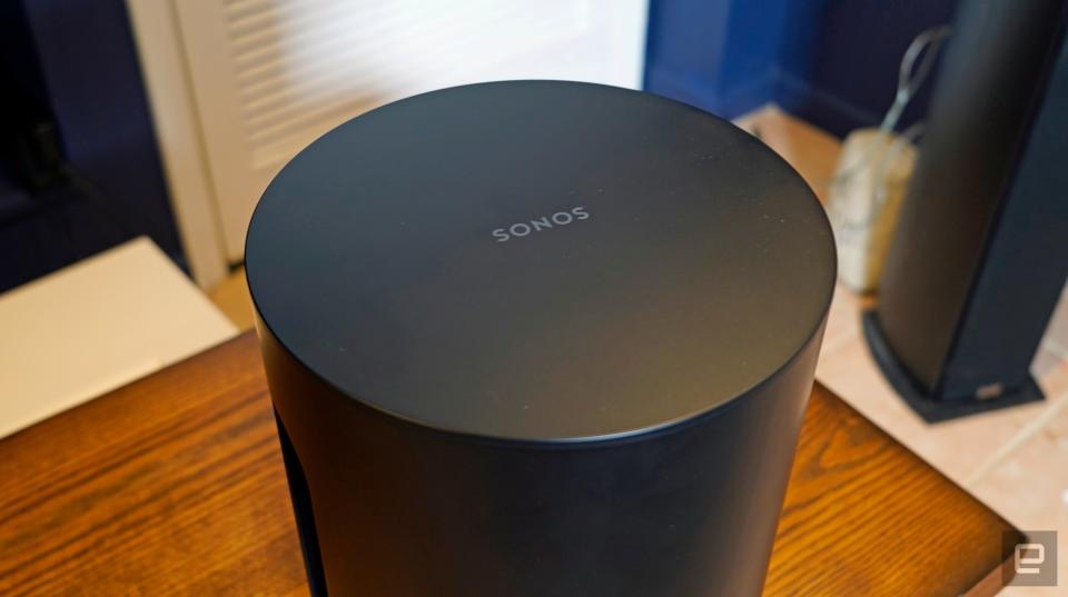 <p>Sonos Sub Mini top profile</p>
