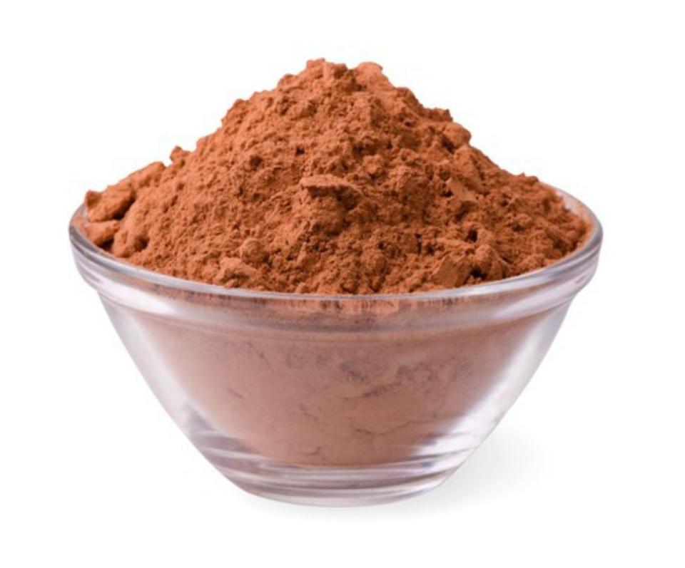 At Breakfast: Sprinkle unsweetened cocoa powder into your oatmeal.