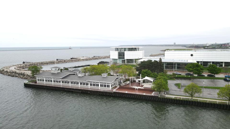 Harbor House restaurant (left) is next to Discovery World--which installed flood panels in response to higher Lake Michigan levels.