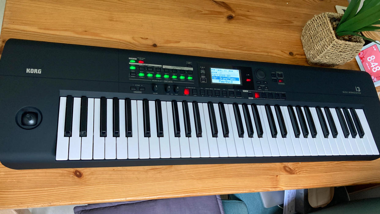  Korg i3 Workstation Keyboard review 