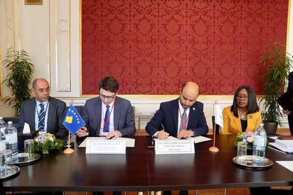 OPEC Fund and the Republic of Kosovo signed the "Framework Agreement for Private Sector Operations." Pictured from left to right: Tareq Alnassar, Assistant Director-General, Private Sector & Trade Finance Operations; Hekuran Murati, Minister of Finance, Labor and Transfers of the Republic of Kosovo; Dr. Abdulhamid Alkhalifa, OPEC Fund Director-General; Violet Onyemenam, General Counsel OPEC Fund.