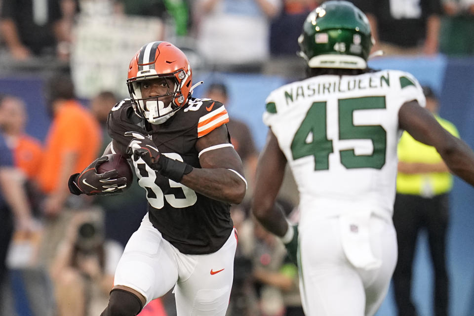 The Browns are taking on the Jets in the 2023 NFL Hall of Fame Game. (AP Photo/Sue Ogrocki)