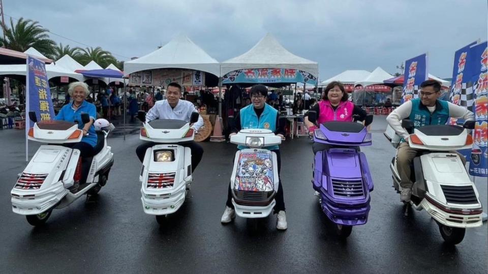 曾被封為「把妹神車」的舊名流機車一字排開。（圖／翻攝自花蓮市議員徐子芳臉書）