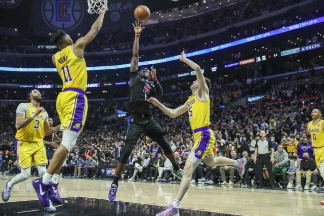 Reggie Jackson is back with Clippers, and so are the goggles - Los