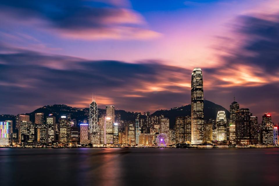 香港（Photo Credit: Steven Wei@unsplash.com, License CC0，圖片來源：https://unsplash.com/photos/city-skyline-during-night-time-5IV6_am62dg）