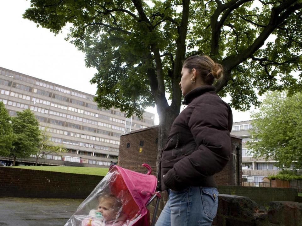 Lone parents are especially vulnerable to the benefits changes (Getty)