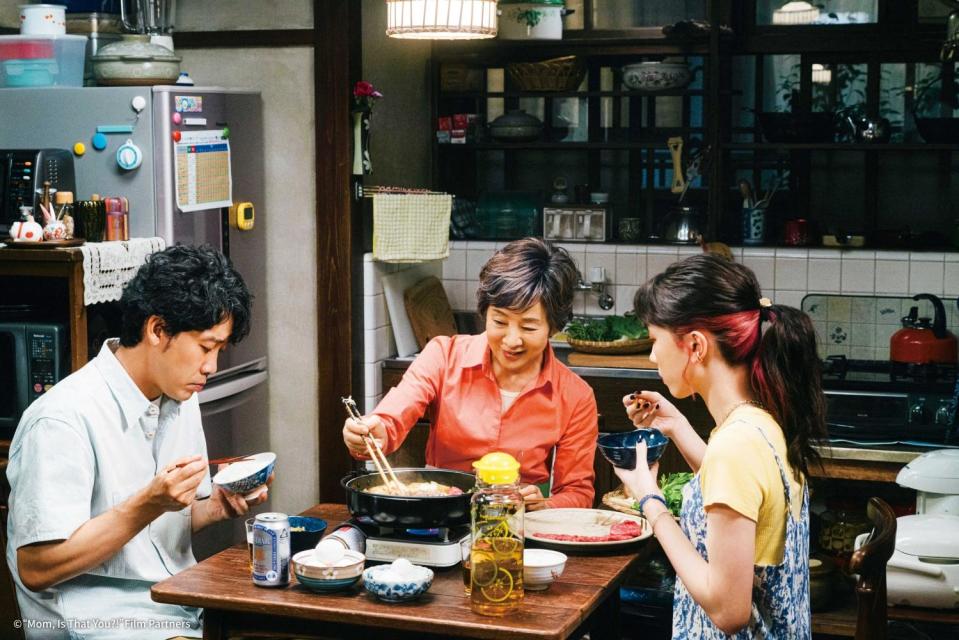 大泉洋、吉永小百合、永野芽郁（左起），共演三代人笑淚交織的家庭日常。（圖／原創娛樂提供）
