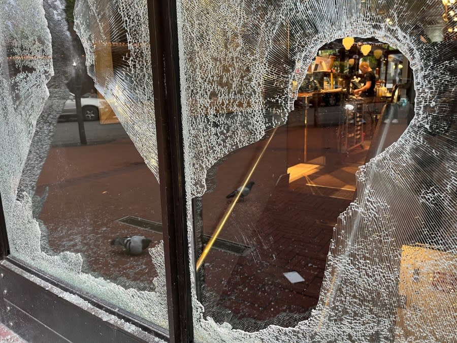 Vandalism at Pioneer Courthouse Square (KOIN)