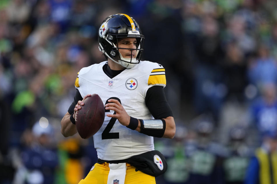Pittsburgh Steelers quarterback Mason Rudolph plays against the Seattle Seahawks In the first half of an NFL football game Sunday, Dec. 31, 2023, in Seattle. (AP Photo/Lindsey Wasson)