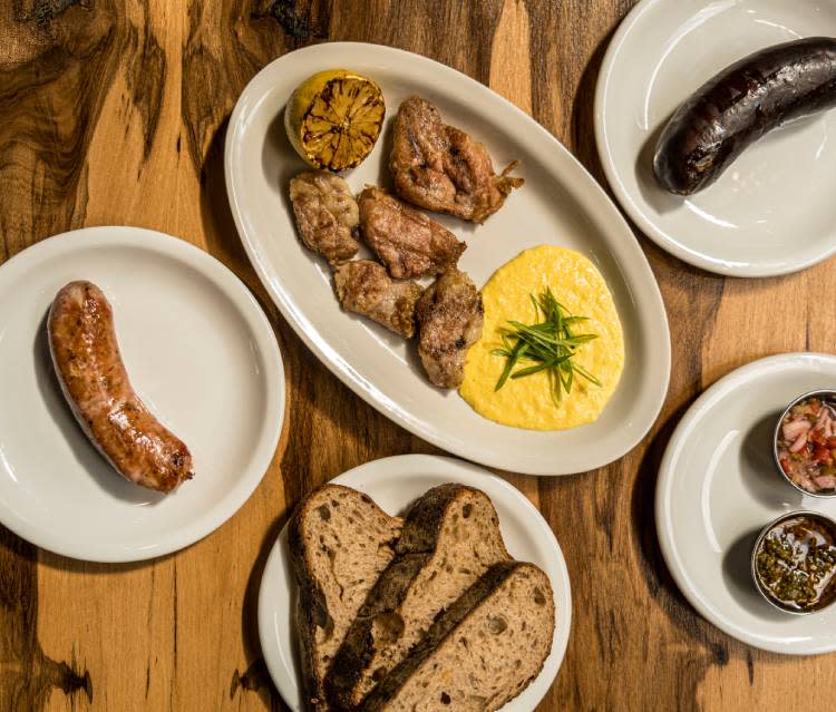 Una selección de carnes especial y la habilidad de un gran asador. 