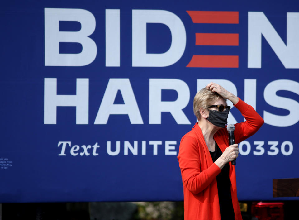 MANCHESTER, NH - OCTOBER 10: Massachusetts U.S. Senator Elizabeth Warren joins Granite Staters for a Vote Now socially distanced rally in Manchester, NH on Oct. 10, 2020. US Senator Elizabeth Warren returned to the presidential campaign trail for the first time since ending her White House run in March, headlining an outdoor rally for former vice president Joe Biden before a socially distanced crowd of voters in face masks. The scene in the parking lot of Teamsters Local 633 in Manchester offered a sharp contrast to the big gatherings Warren hosted during the New Hampshire presidential primary, when supporters packed large venues and waited in long lines for a selfie with the Massachusetts senator. (Photo by Jonathan Wiggs/The Boston Globe via Getty Images)