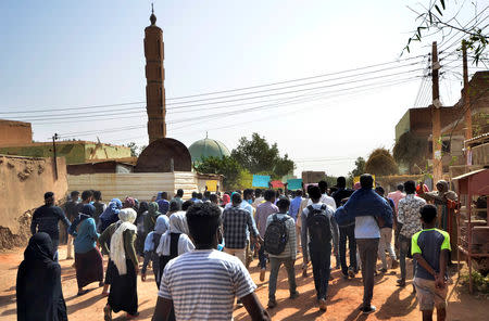 Sudanese demonstrators march as they participate in anti-government protests in Khartoum, Sudan January 17, 2019. REUTERS/Mohamed Nureldin Abdallah