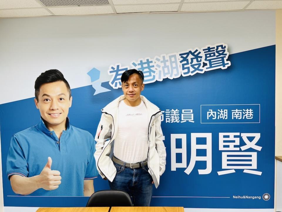 台北市議員李明賢。李明賢接受訪問，指出民進黨台北市長參選人陳時中不熟市政，市政發展有很多問題亟待解決。