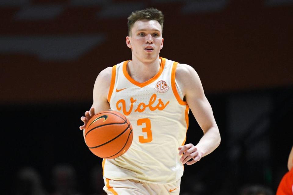Entering play Wednesday night, Tennessee star Dalton Knecht (3) had scored 20 points or more in 11 of UT’s 16 SEC games. Angelina Alcantar/News Sentinel/USA TODAY NETWORK