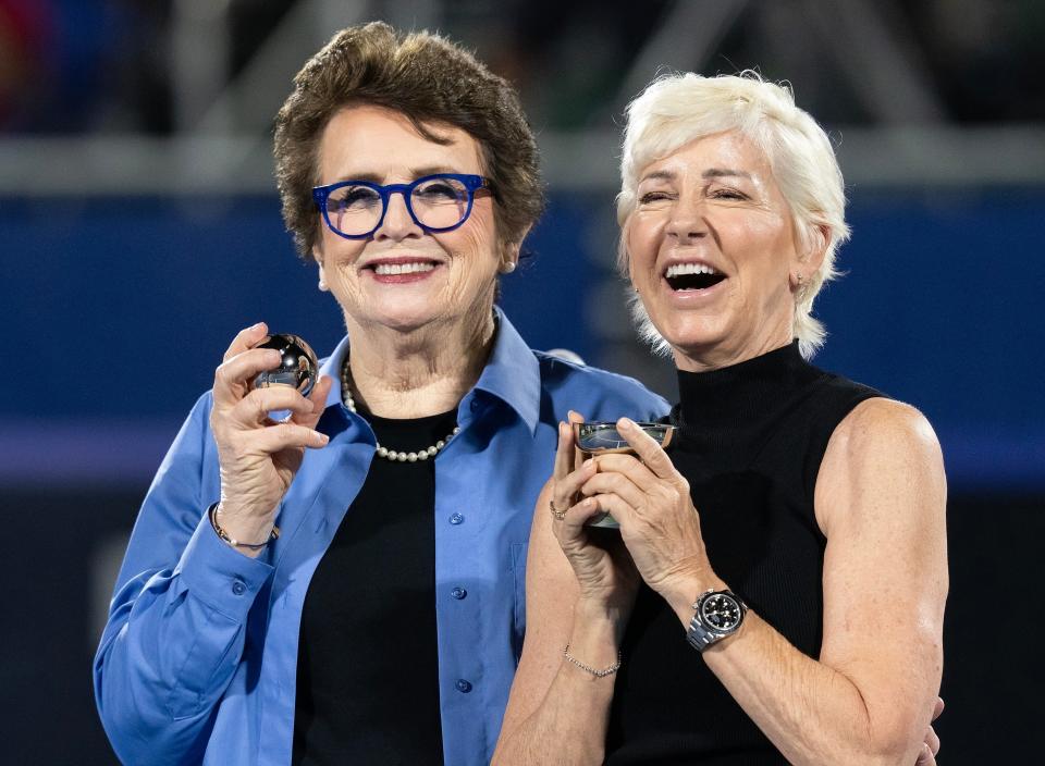 Billie Jean King presents the ITF Excellence Award to Chris Evert on Friday at the Billie Jean King Cup at tge Delray Beach Tennis Center.