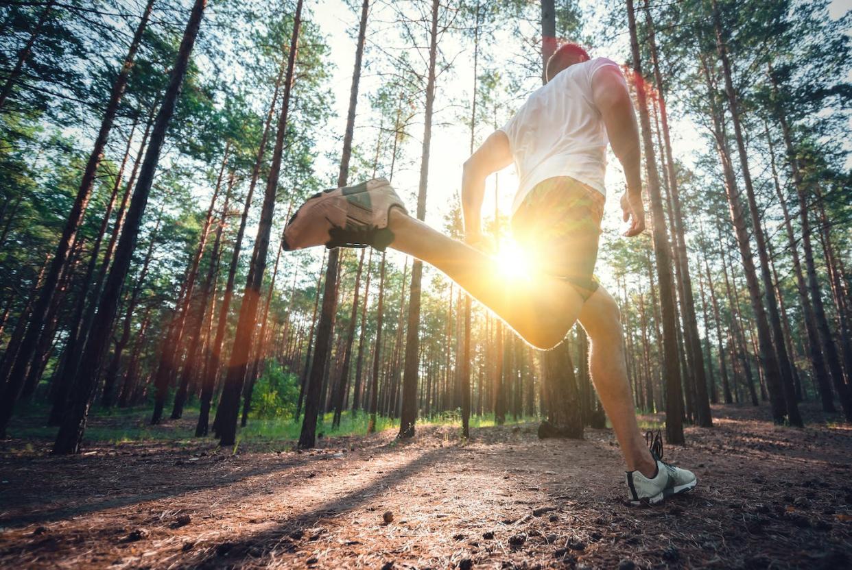 Les journées de chaleur extrême se multiplieront dans les années à venir. Un mode de vie actif permet d'en atténuer les conséquences sur la santé. (Shutterstock)