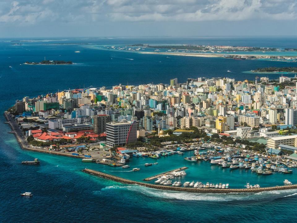 Maldives applies to rejoin the Commonwealth after defeat of isolationist president Abdulla Yameen