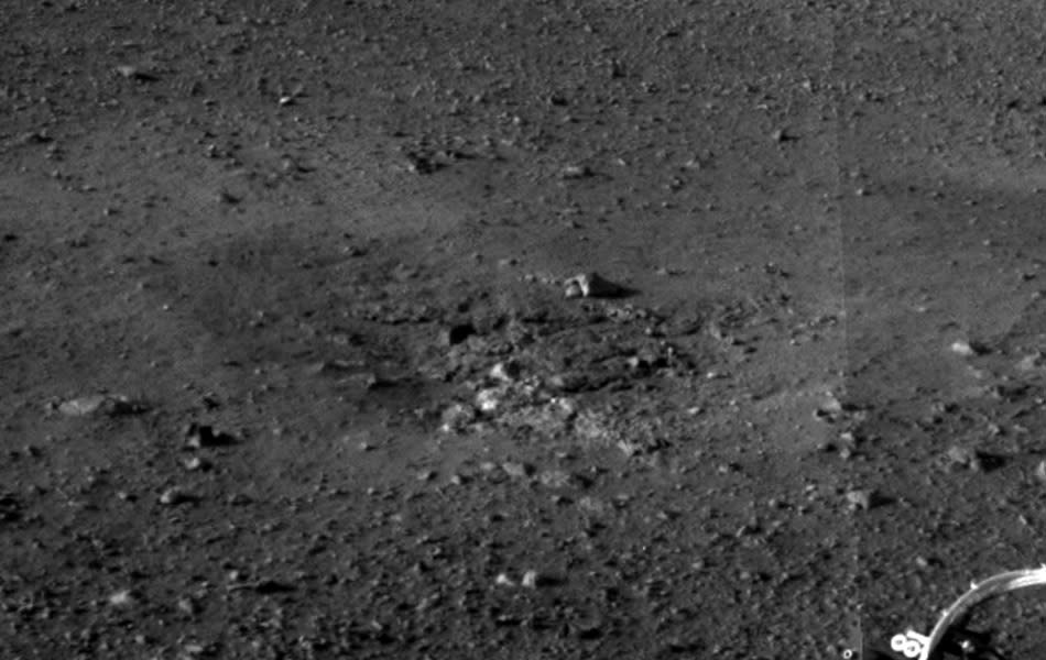 Mars rover sends incredible photos