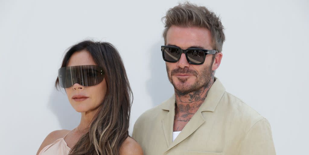 <span class="caption"><span class="caas-xray-inline-tooltip"><span class="caas-xray-inline caas-xray-entity caas-xray-pill rapid-nonanchor-lt" data-entity-id="David_Beckham" data-ylk="cid:David_Beckham;pos:1;elmt:wiki;sec:pill-inline-entity;elm:pill-inline-text;itc:1;cat:Athlete;" tabindex="0" aria-haspopup="dialog"><a href="https://search.yahoo.com/search?p=David%20Beckham" data-i13n="cid:David_Beckham;pos:1;elmt:wiki;sec:pill-inline-entity;elm:pill-inline-text;itc:1;cat:Athlete;" tabindex="-1" data-ylk="slk:David Beckham;cid:David_Beckham;pos:1;elmt:wiki;sec:pill-inline-entity;elm:pill-inline-text;itc:1;cat:Athlete;" class="link ">David Beckham</a></span></span> Is Unrecognizable in Throwback Photo</span><span class="photo-credit">Pascal Le Segretain - Getty Images</span>