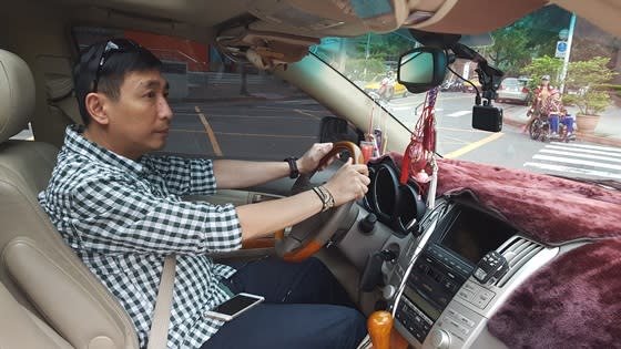 宋少卿為了解決塞車問題，經常開快車。（圖／宋少卿提供）