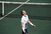 2016 Rio Olympics - Tennis - Semifinal - Men's Singles Semifinals - Olympic Tennis Centre - Rio de Janeiro, Brazil - 13/08/2016. Andy Murray (GBR) of Britain celebrates after winning match against Kei Nishikori (JPN) of Japan. REUTERS/Kevin Lamarque