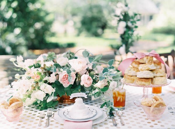 southern-wedding-pink-tablescape.jpg