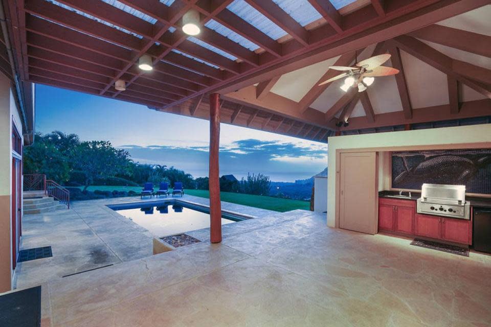 Nicole Scherzinger selling $1.8m Hawaiian estate