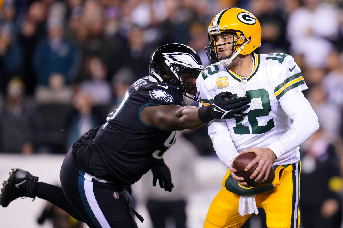 Green Bay Packers on X: Take an inside look at the #Packers locker room  before & after the Week 6 victory against the Lions. Locker Room Pass  