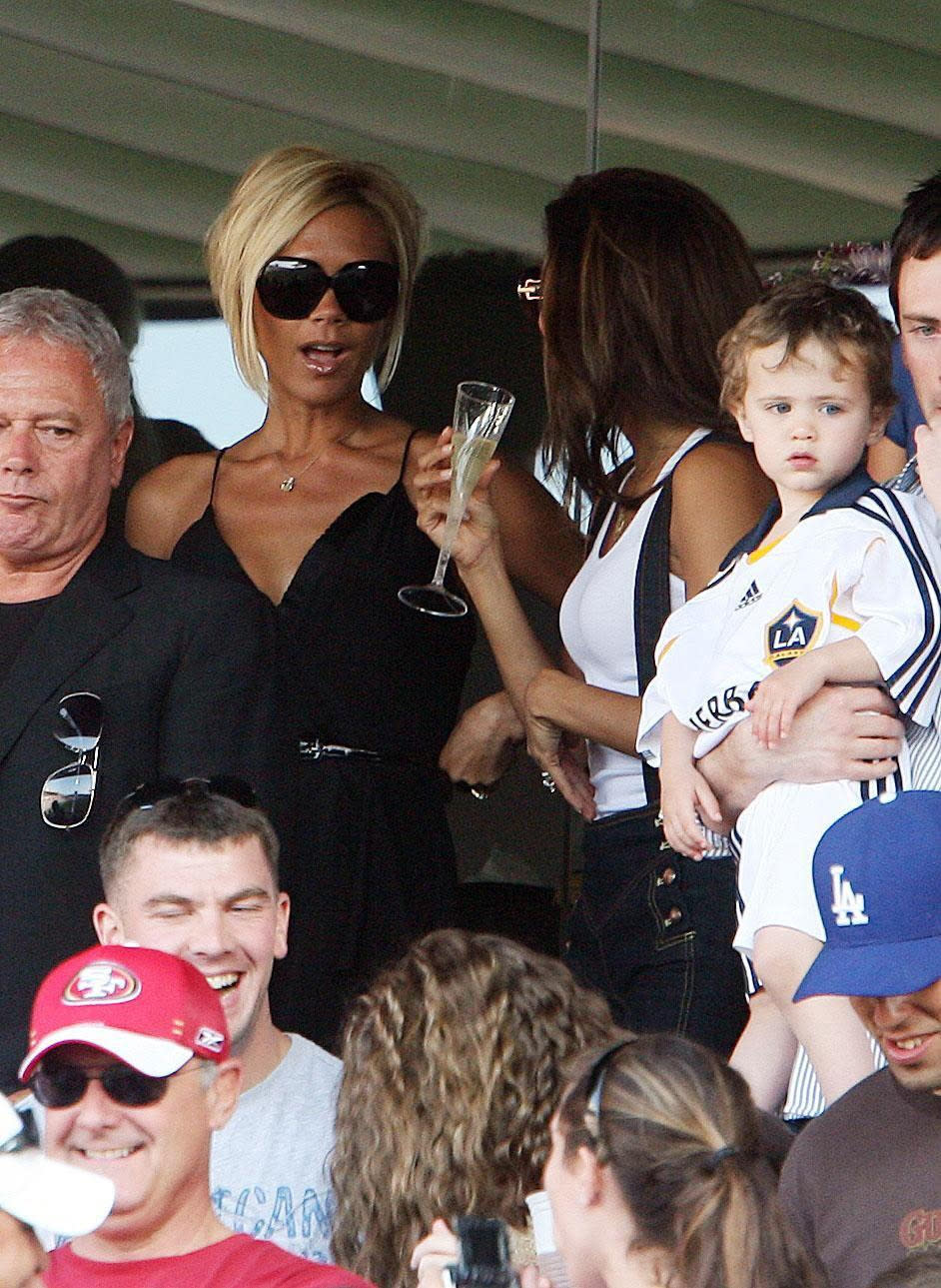 Victoria Beckham chats with actress Eva Longoria during the friendly match between LA Galaxy and Chelsea at the Home Depot Center in Los Angeles, USA.