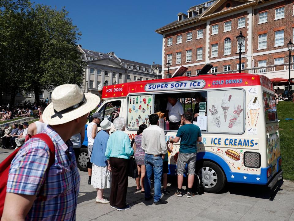 Ice cream vans banned by London councils over environmental concerns