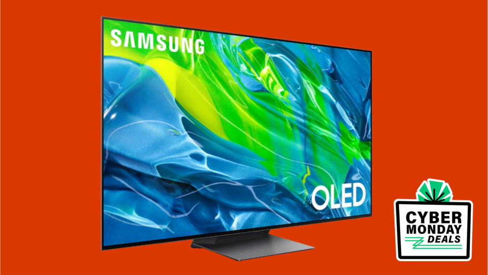 This Samsung TV is well suited for watching football games and nature documentaries alike.