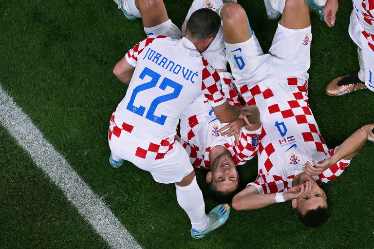 Croacia goleó a Canadá