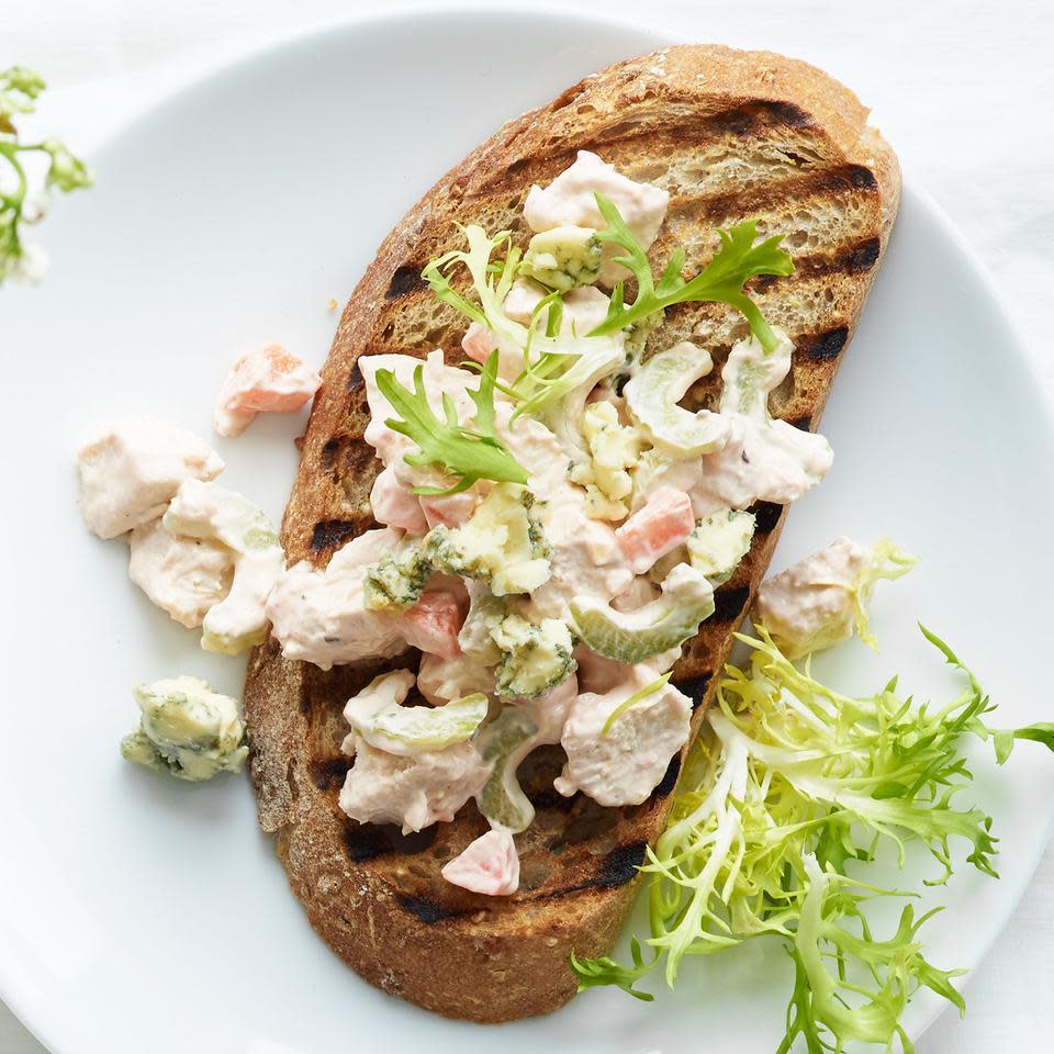 Creamy Buffalo Chicken Salad