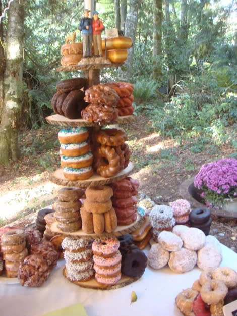 doughnut wedding cake