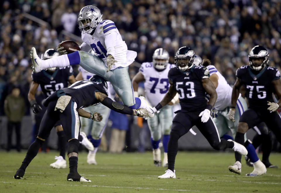 Ezekiel Elliott showed off the moves that made him a high school track champion against the Eagles on Sunday. (AP)