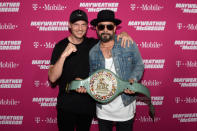 <p>Recording artists Nick Carter (L) and AJ McLean arrives on T-Mobile’s magenta carpet duirng the Showtime, WME IME and Mayweather Promotions VIP Pre-Fight Party for Mayweather vs. McGregor at T-Mobile Arena on August 26, 2017 in Las Vegas, Nevada. (Photo by David Becker/Getty Images for Showtime) </p>