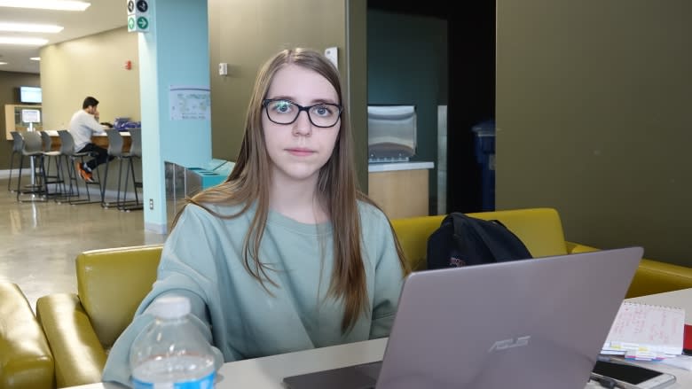 Algonquin College students confused, frustrated as classes set to resume