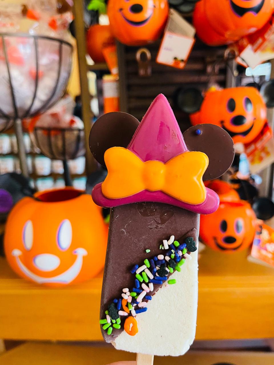 specialty treat at oogie boogie night at disneyland