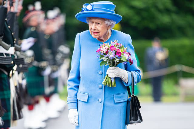 Samir Hussein - Pool/WireImage Queen Elizabeth attends The Ceremony of the Keys at The Palace Of Holyroodhouse on June 28, 2021 in Edinburgh, Scotland